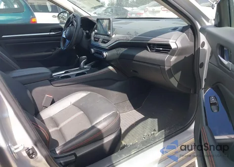 2024 Nissan Altima 2.5 Sr z USA, uszkodzony, nr VIN 1N4BL4CV3RN391018